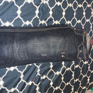 Dark blue apple bottom skinny jeans